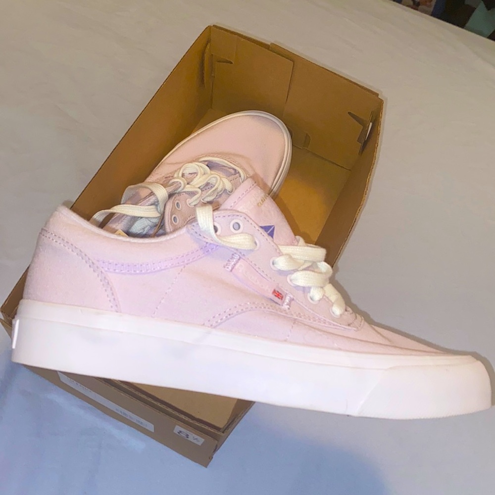 Reebok Club C Tennis Shoe size 8.5